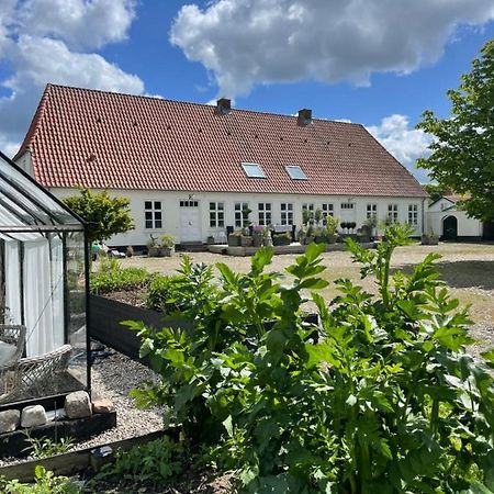 Landligt Ophold Pa Midtgard Apartment Vamdrup Exterior foto